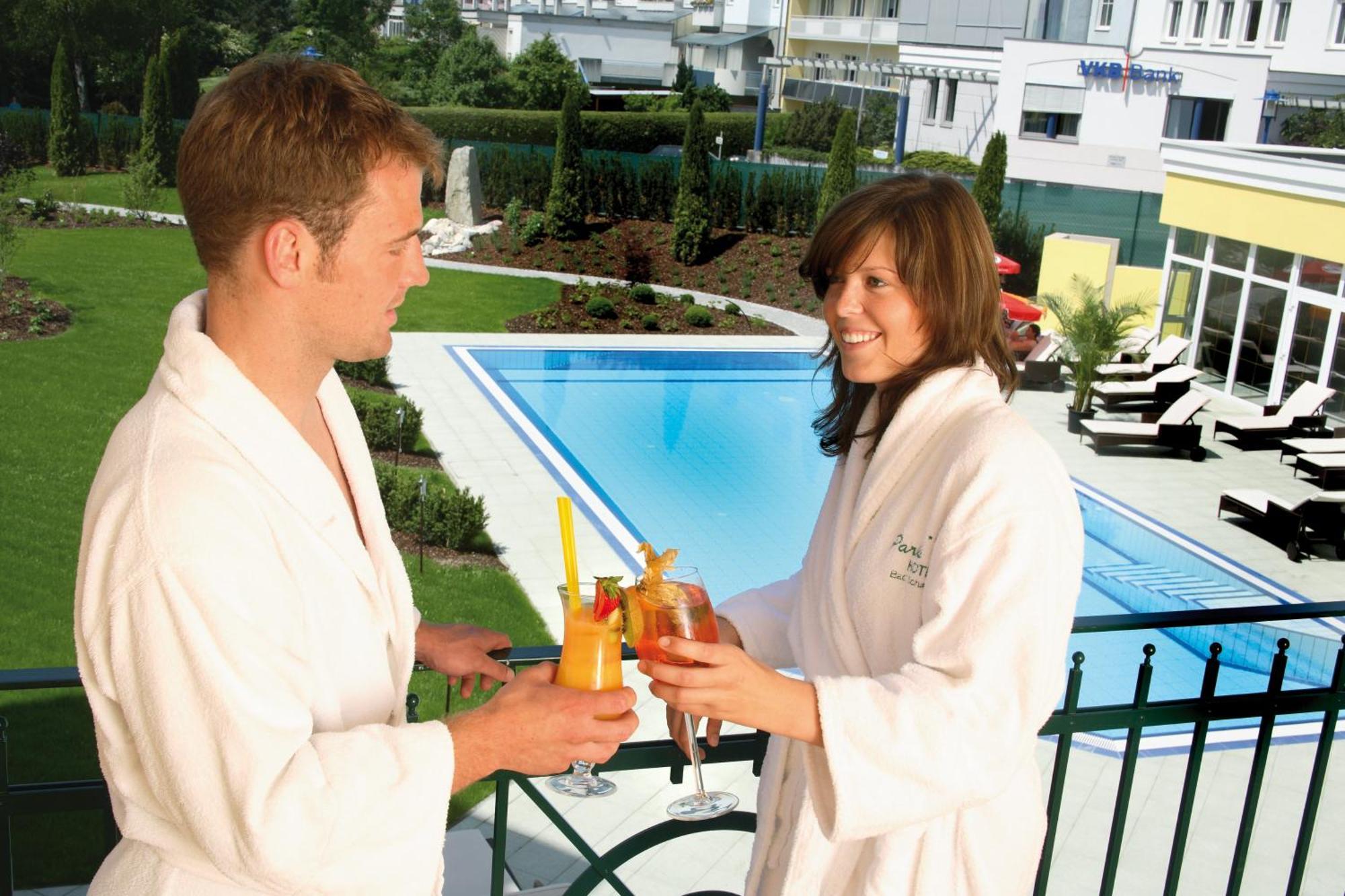 Parkhotel Bad Schallerbach Bagian luar foto
