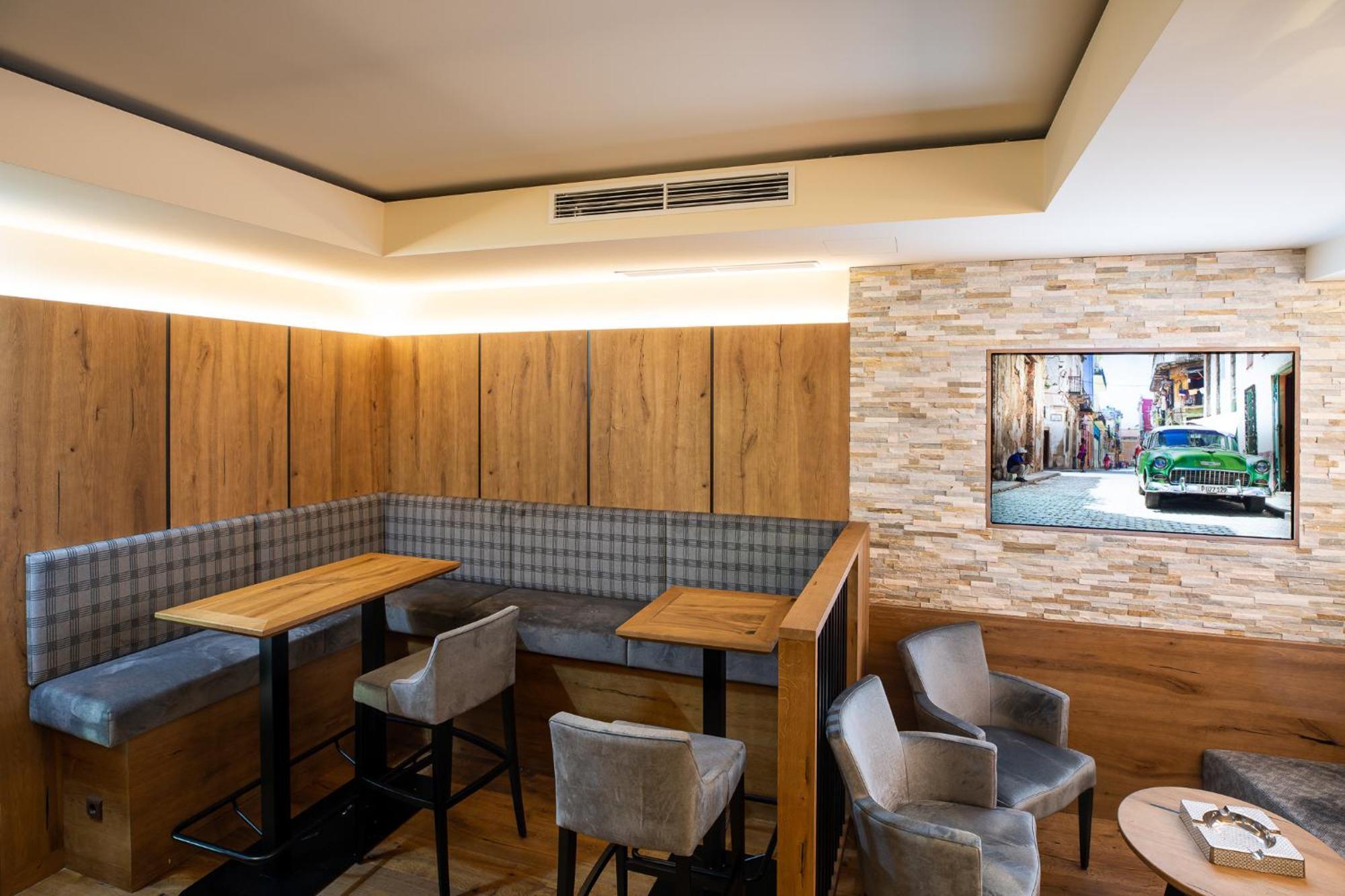 Parkhotel Bad Schallerbach Bagian luar foto