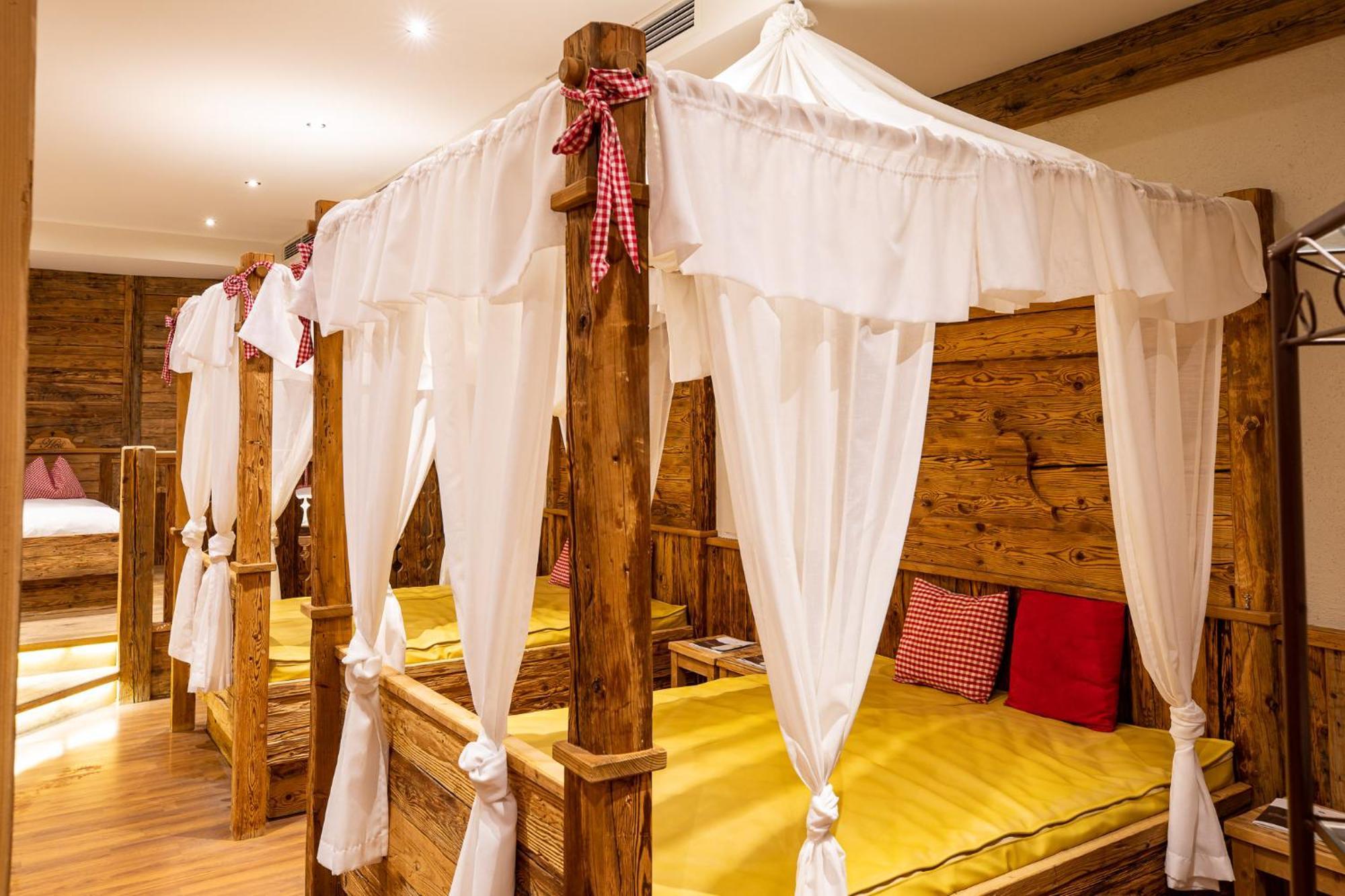 Parkhotel Bad Schallerbach Bagian luar foto