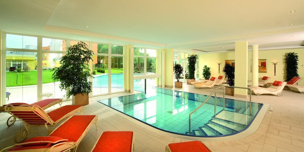 Parkhotel Bad Schallerbach Bagian luar foto